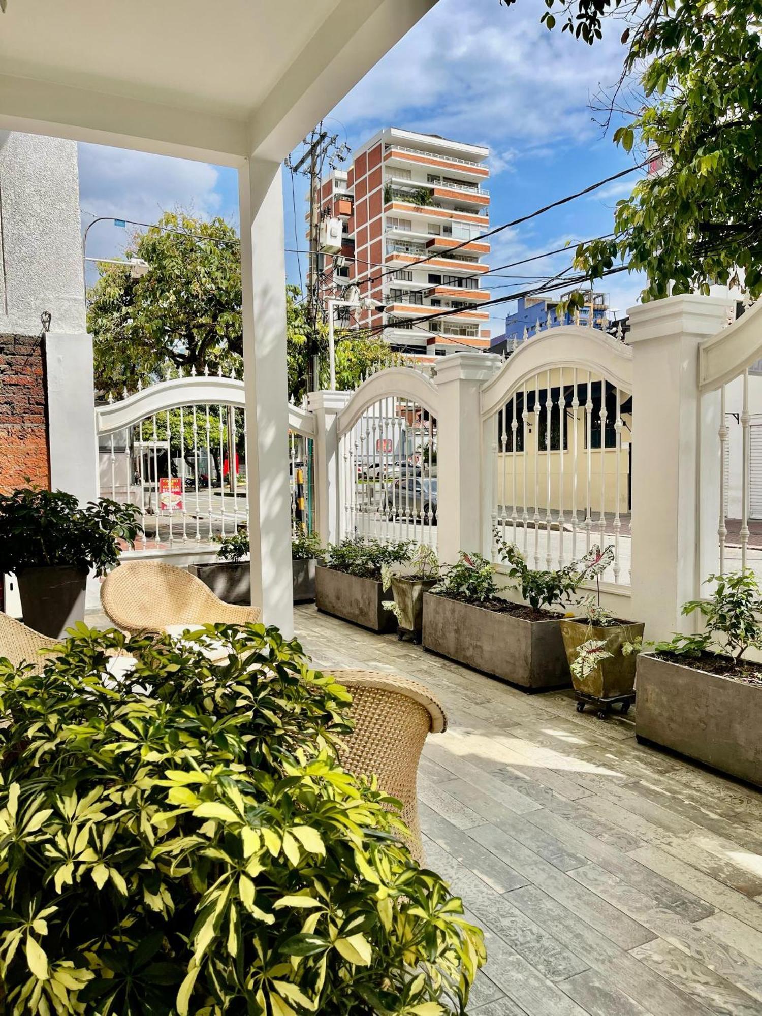 Hotel Cattaleya City Cali Exterior photo