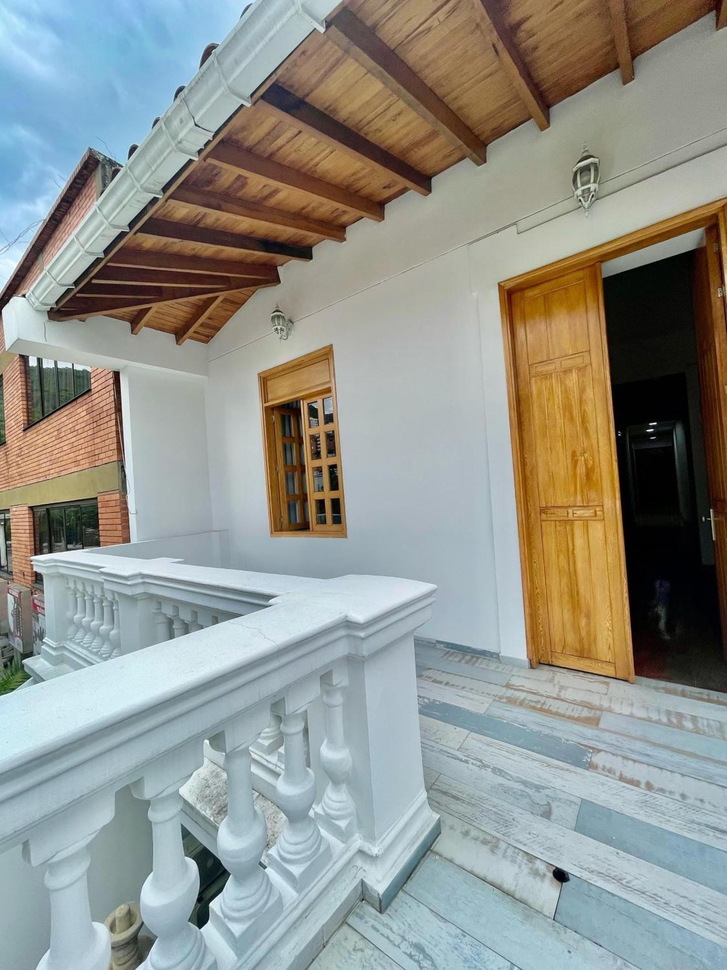 Hotel Cattaleya City Cali Exterior photo
